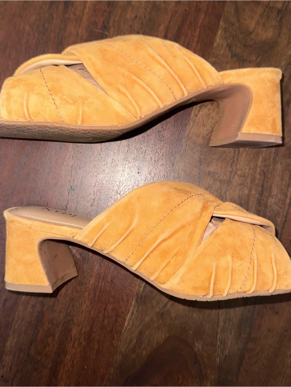NYDJ Women’s Suede Knot Slide Sandals in Camel/Brown/Tan